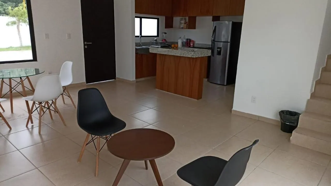Casa Residencial A Minutos De La Playa Y Los Principales Atractivos Turisticos De Merida, Con Acceso A Alberca Mexico