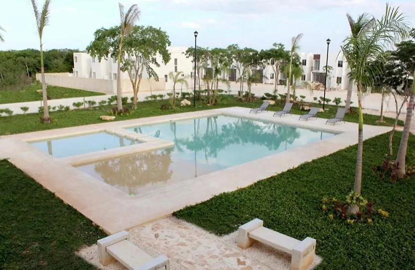 Casa Residencial A Minutos De La Playa Y Los Principales Atractivos Turisticos De Merida, Con Acceso A Alberca Mexico