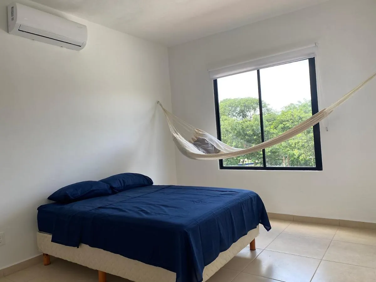 Casa Residencial A Minutos De La Playa Y Los Principales Atractivos Turisticos De Merida, Con Acceso A Alberca 0*, Merida